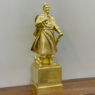 Tượng Trần Hưng Đạo bằng đồng Catut cao 61cm