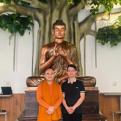 Tượng Phật Thích Ca ngồi bằng đồng đỏ cao 1m7