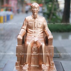 Tượng Bác Hồ ngồi ghế ngai bằng đồng đỏ cao 42cm
