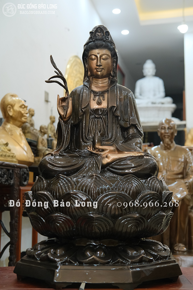 Tượng Quan Thế Âm Bồ Tát Bằng Đồng Đỏ Màu Trầm Cổ Cao 81Cm