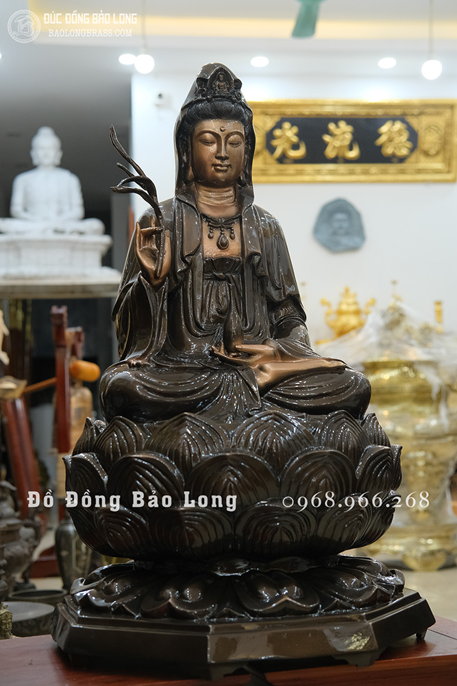 Tượng Quan Thế Âm Bồ Tát Bằng Đồng Đỏ Màu Trầm Cổ Cao 81Cm