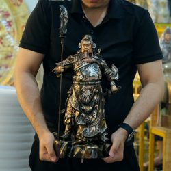 Tượng Quan Công đứng chống đao bằng đồng khảm tam khí cao 42cm