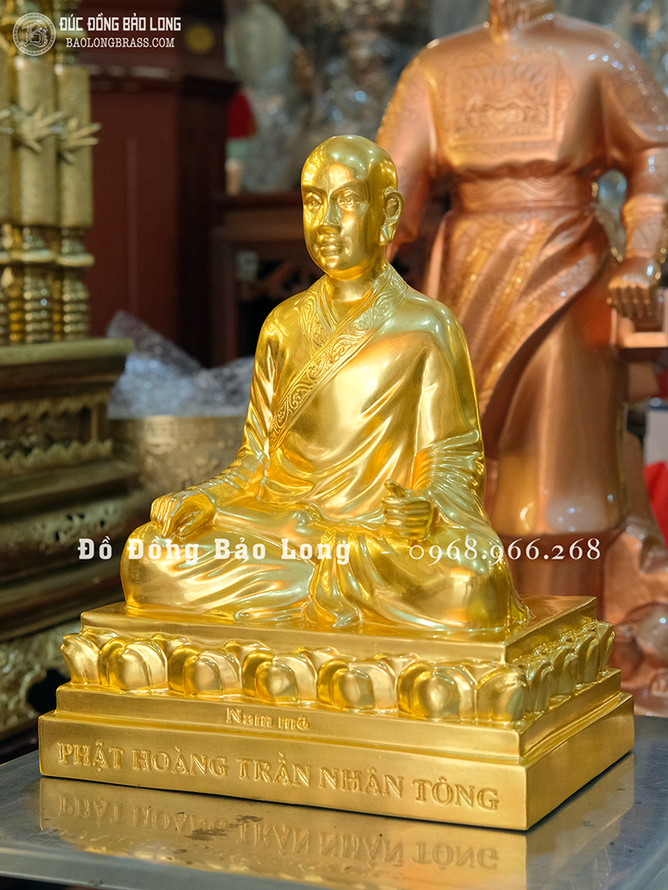 Tượng Phật Hoàng Trần Nhân Tông Bằng Đồng Dát Vàng 9999 Cao 28Cm