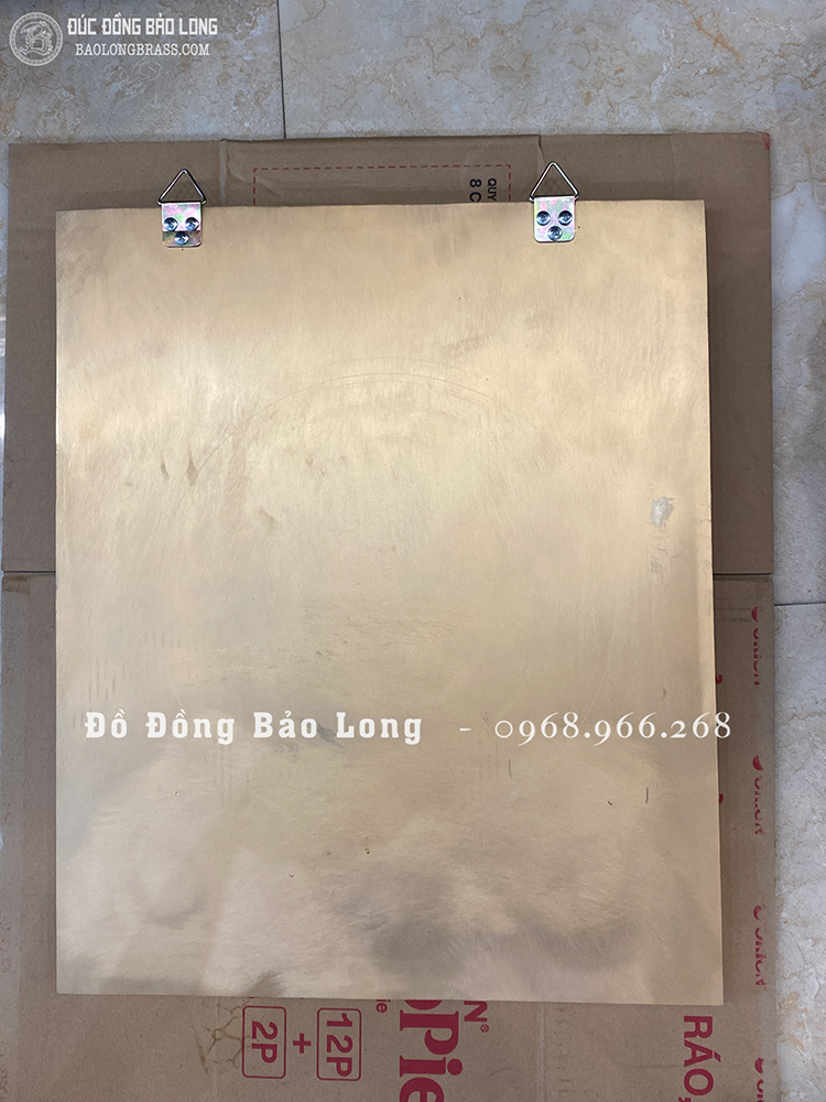 Đúc Logo Trường Đại Học Công Nghệ Kỹ Thuật HCM Kích Thước 50cm x 61cm