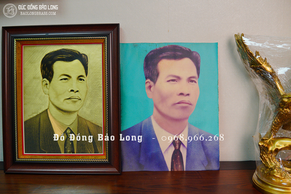 Tranh Khắc Chân Dung Ông Bà Bằng Đồng Khổ 37cm x 45cm