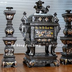 Bộ Tam Sự chân nến đỉnh vuông bằng đồng khảm tam khí 5 chữ vàng cao 60cm