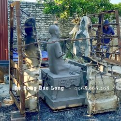 Tượng Bác Hồ ngồi ghế bằng đồng đỏ cao 1m27