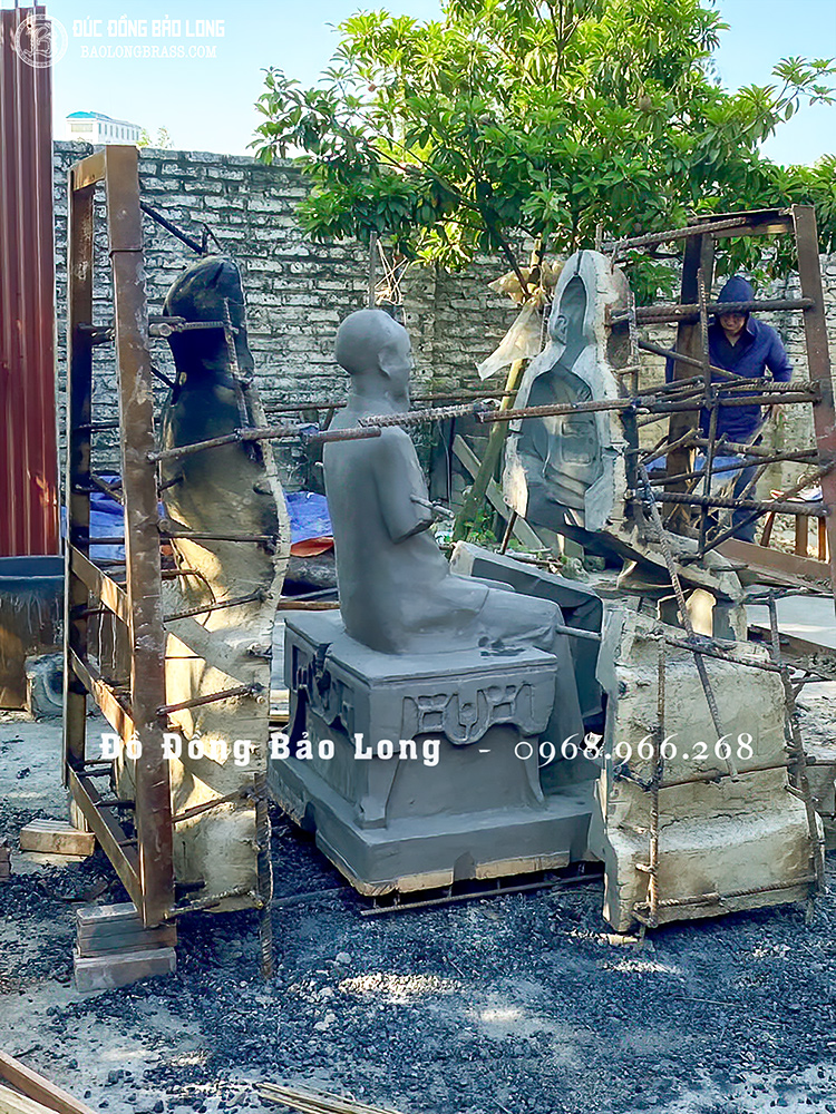 Tượng Bác Hồ Ngồi Ghế Bằng Đồng Đỏ Cao 1m27