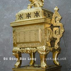 Đỉnh vuông Tai Triện bằng đồng vàng catut cao 60cm