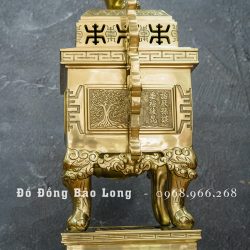 Đỉnh vuông Tai Triện bằng đồng vàng catut cao 60cm