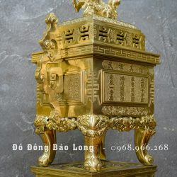 Đỉnh vuông Tai Triện bằng đồng vàng catut cao 60cm