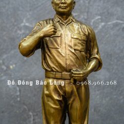 Tượng Bác Giáp đứng bằng đồng màu trầm cổ cao 42cm