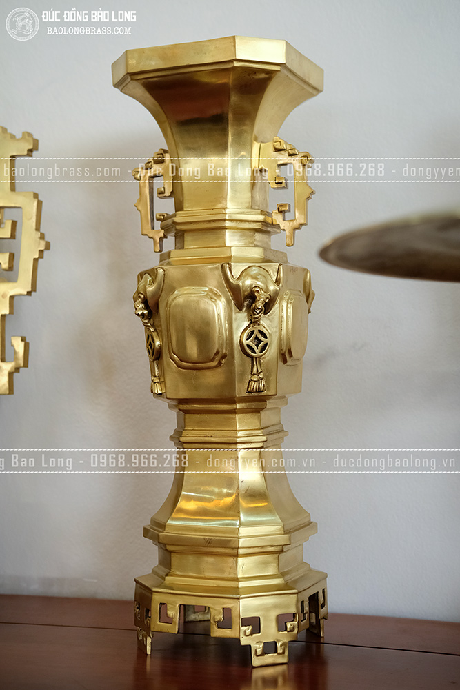 bộ đỉnh đồng lọ hoa vuông tai chiện cao 60cm