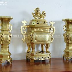 Bộ đỉnh đồng lọ hoa vuông tai chiên cao 61cm