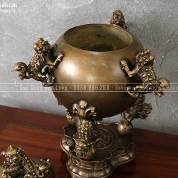 Đỉnh Thất Lân Đồng Vàng Cao 57Cm Màu Trầm Cổ