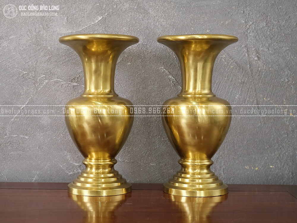 Đôi Lọ Hoa Trơn Miệng Loe Bằng Đồng Vàng Catut Cao 38Cm