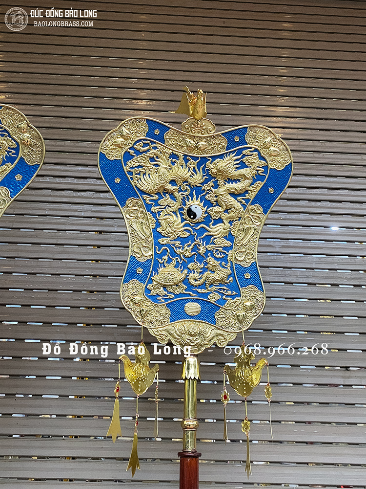 Quạt Ba Tiêu Bằng Đồng Vàng 78cm x 50cm Giá Đỡ Gỗ Lim