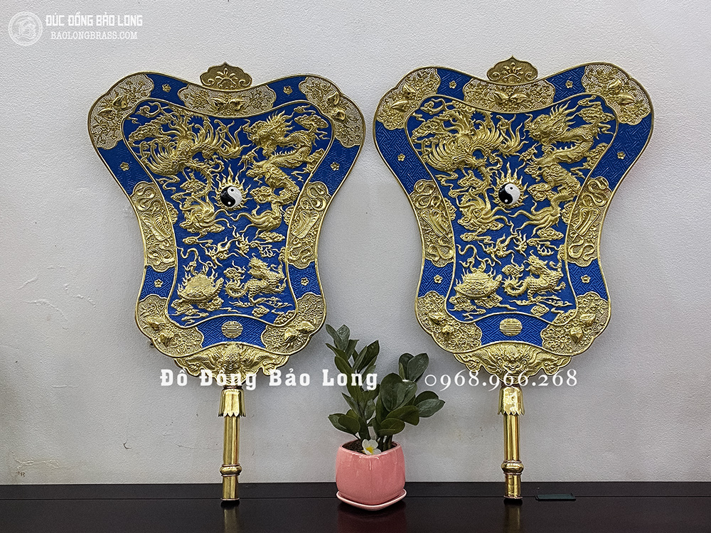 Quạt Ba Tiêu Bằng Đồng Vàng 78cm x 50cm Giá Đỡ Gỗ Lim