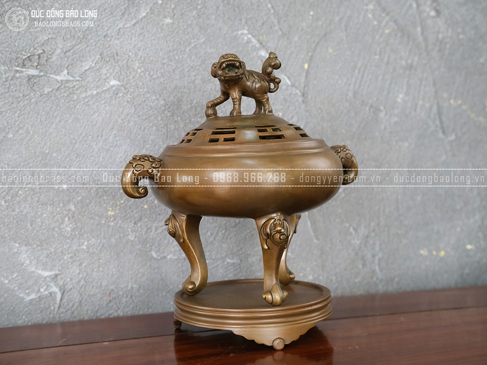 Lư Xông Trầm Chân Dơi Phúc Bằng Đồng Vàng Cao 27Cm Màu Giả Cổ
