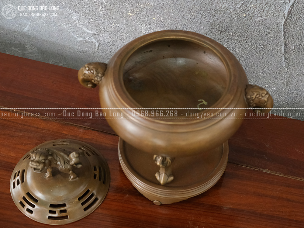 Lư Xông Trầm Chân Dơi Phúc Bằng Đồng Vàng Cao 27Cm Màu Giả Cổ