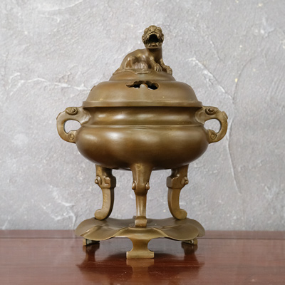 Lư Đốt Trầm Thân Tròn Trơn Đế Lá Sen Cổ Đẹp bằng Đồng Cao 33cm