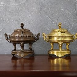 Lư Xông Trầm Nắp Rồng Cuộn Bằng Đồng Cao 24Cm