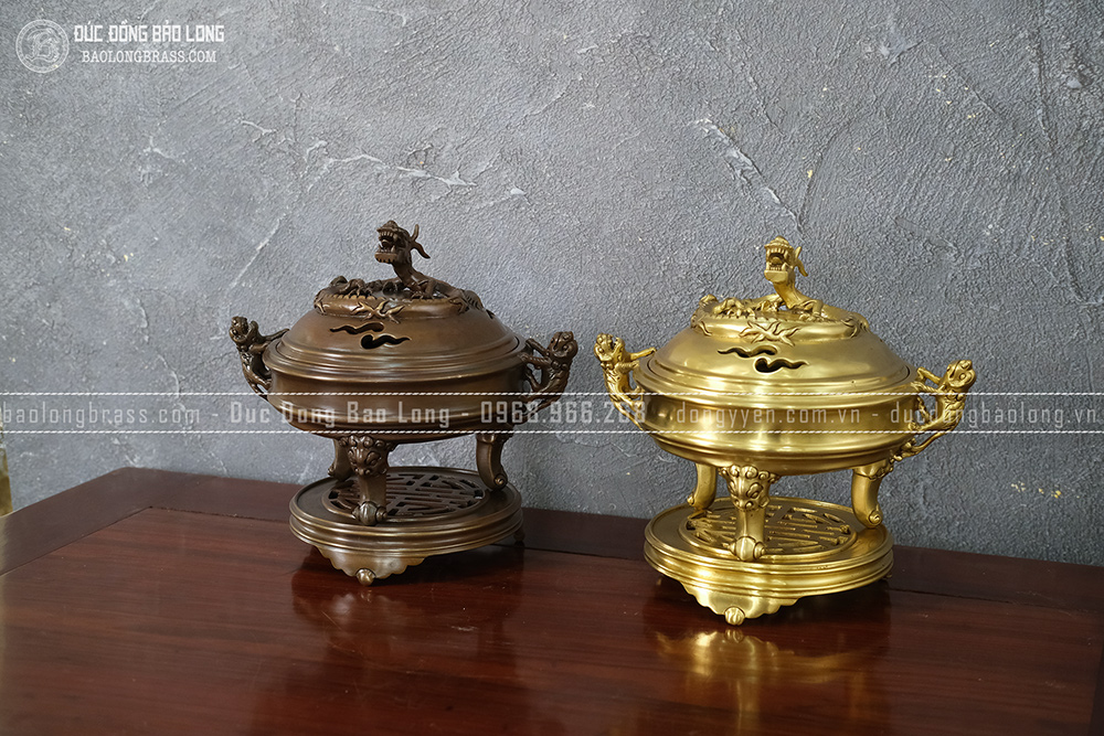 Lư Xông Trầm Nắp Rồng Cuộn Bằng Đồng Cao 24Cm