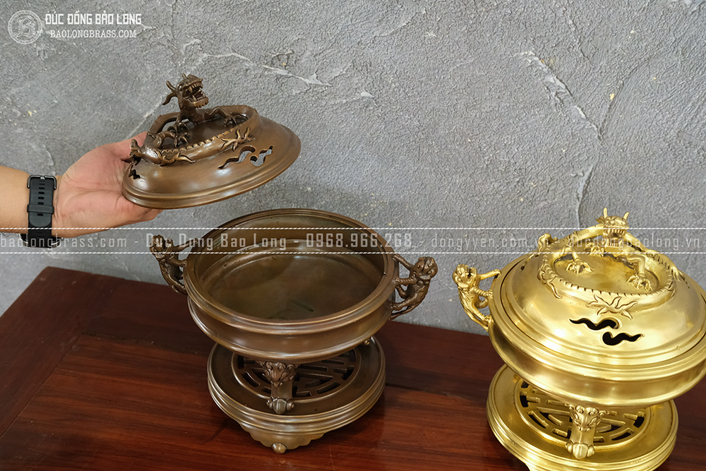 Lư Xông Trầm Nắp Rồng Cuộn Bằng Đồng Cao 24Cm