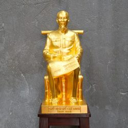 Tượng Đồng Bác Hồ Ngồi Đọc Báo Bằng Đồng Dát Vàng 24k Cao 50Cm