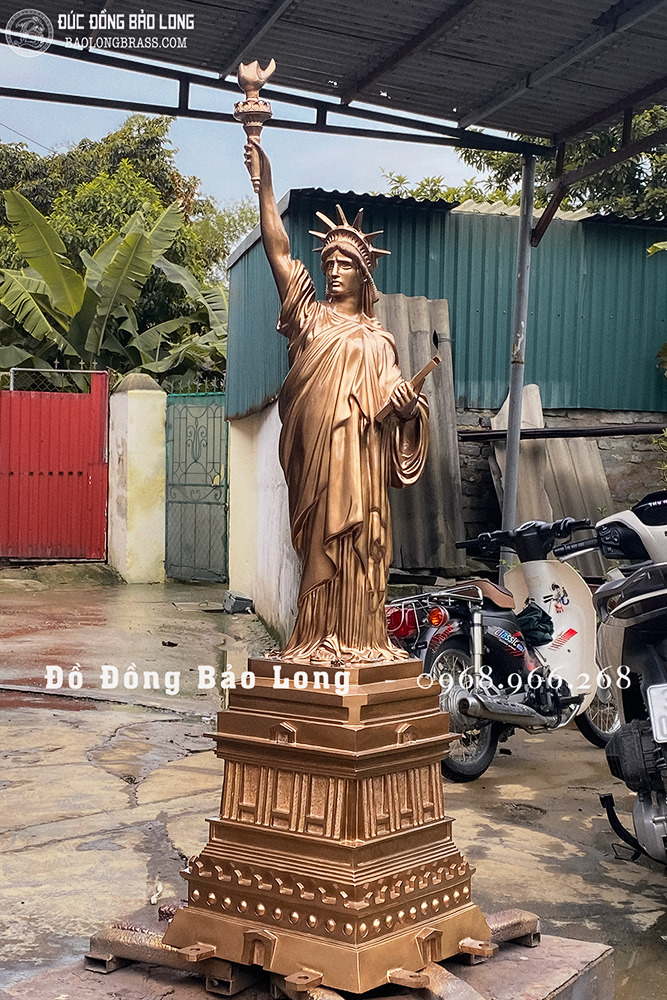 Tượng Nữ Thần Tự Do Bằng Đồng Đỏ Cao 1m55