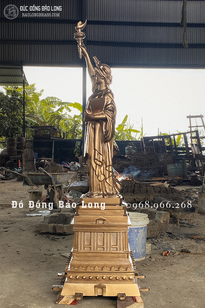 Tượng Nữ Thần Tự Do Bằng Đồng Đỏ Cao 1m55