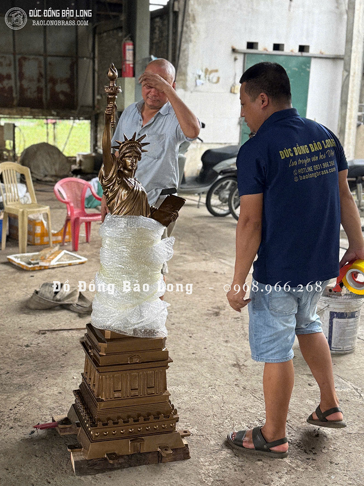 Tượng Nữ Thần Tự Do Bằng Đồng Đỏ Cao 1m55